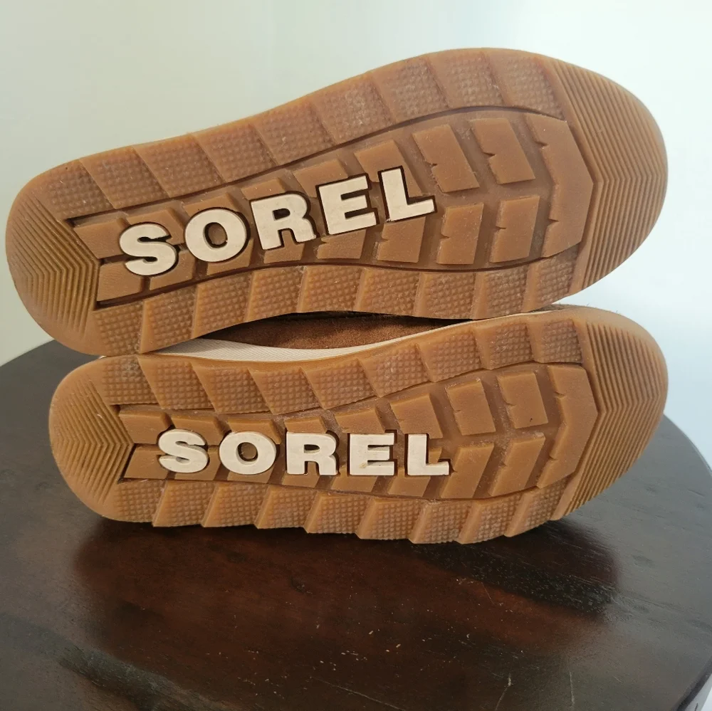 Sorel Whitney II Joan lace waterproof boot  velvet tan  chalk size 3